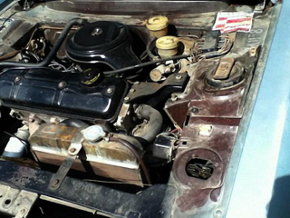 Illustration for article titled For $3,900, Does This 1971 Peugeot 304 Belong Behind Velvet Ropes?